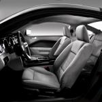 Ford Mustang GT 2005 года